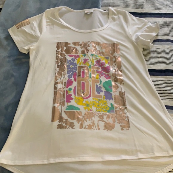 LulaRoe T-shirt - Picture 4 of 10